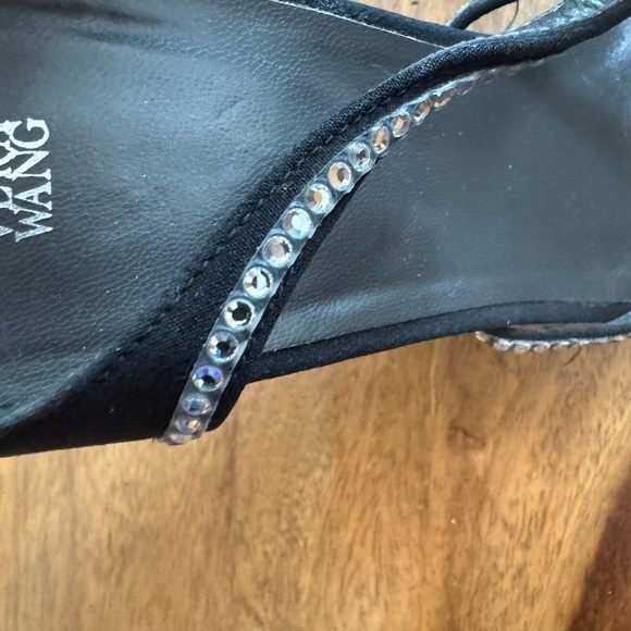 Vera Wang heels decorated by small crystals size 8 - Picture 3 of 9